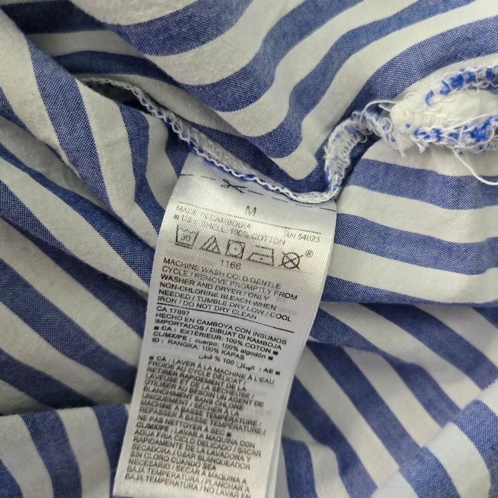 Old Navy The Classic Shirt Button Down Blue and White Shirt sz M - Picture 5 of 5